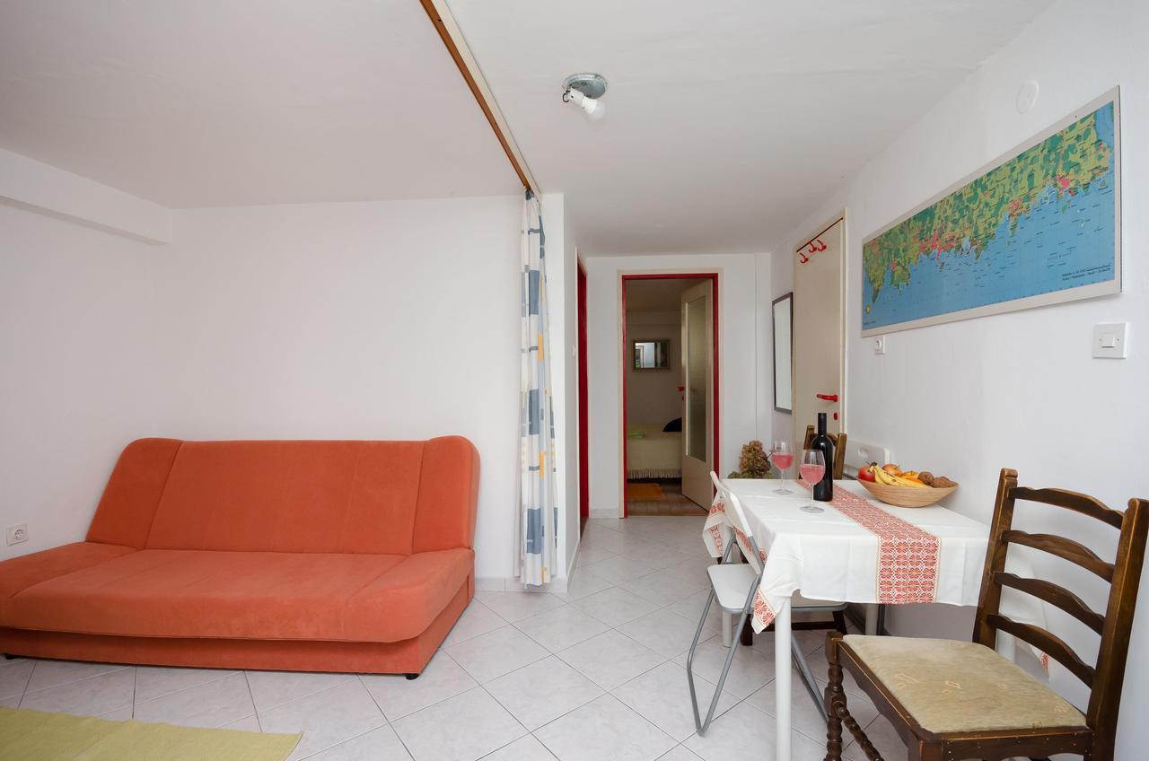 Apartments Milan Porec Exterior photo