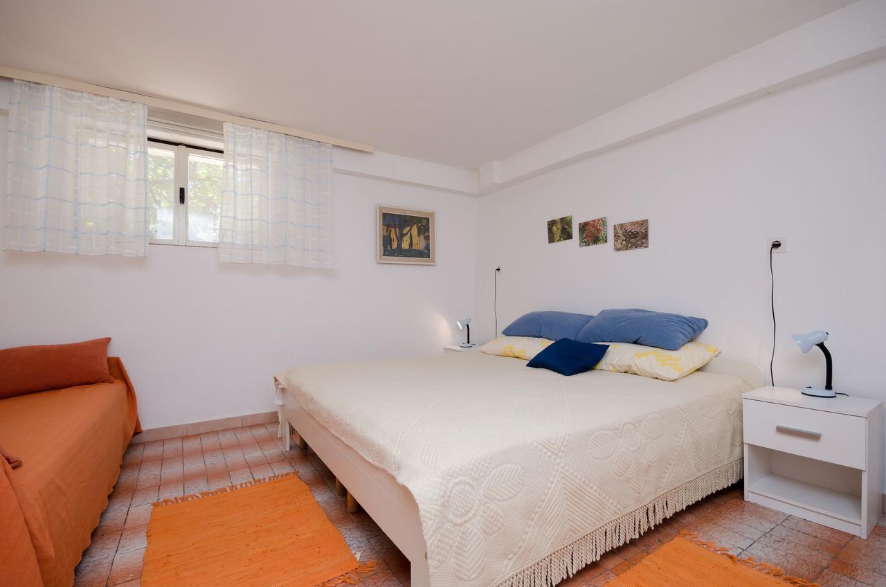 Apartments Milan Porec Exterior photo